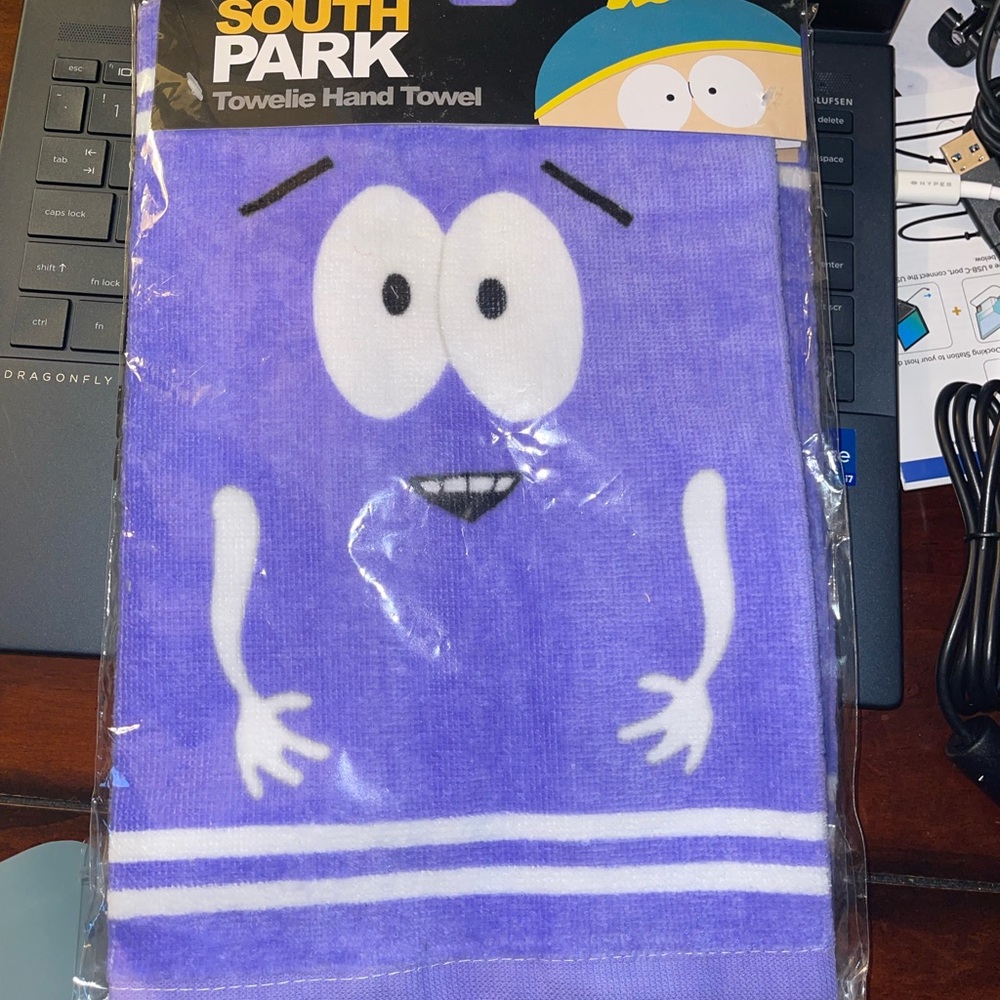 South Park “Towelie” Hand Towel for South Park Enthusiasts 23.5 x 13.38 - New